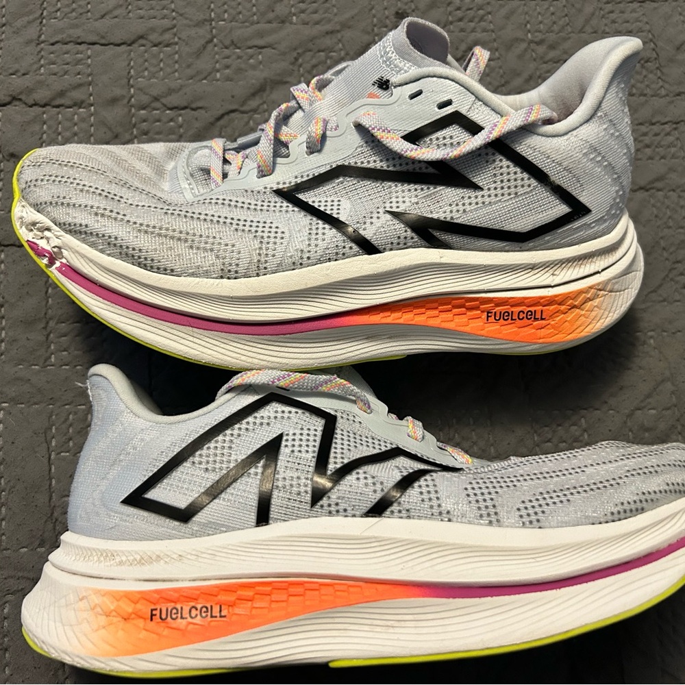 New Balance FuelCell SuperComp v2